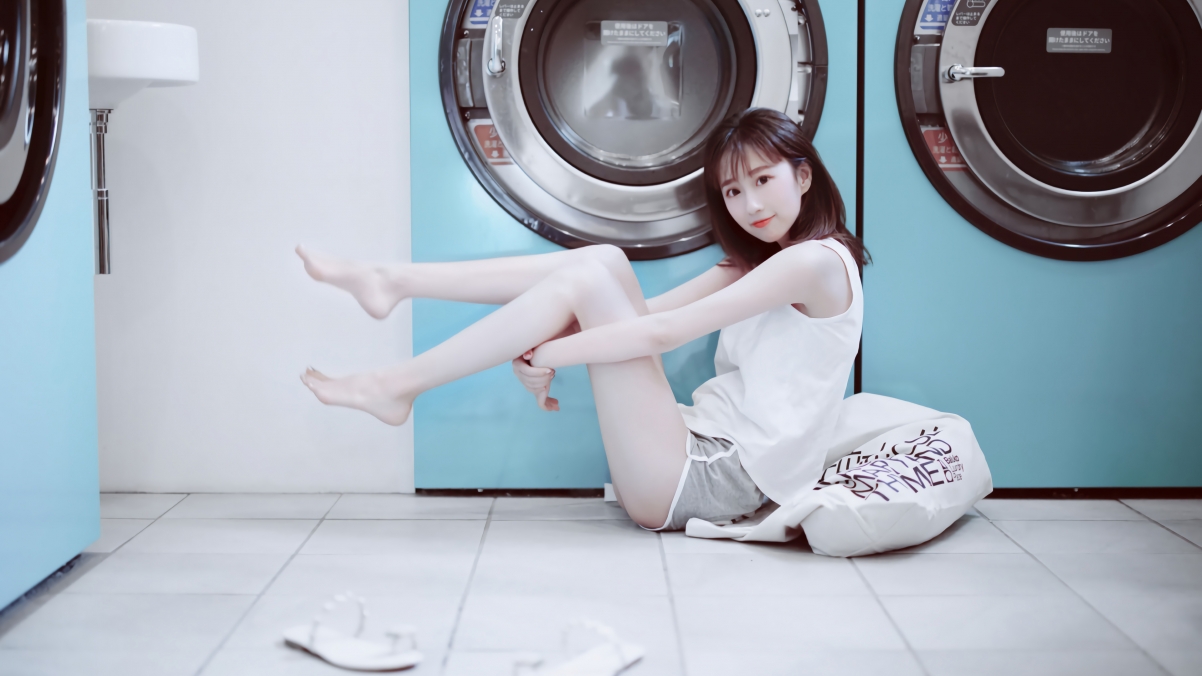 洗衣机 清纯可爱美女图片3840x2160 干洗店