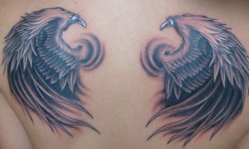 翅膀纹身图案背部翅膀纹身图案纹身图片