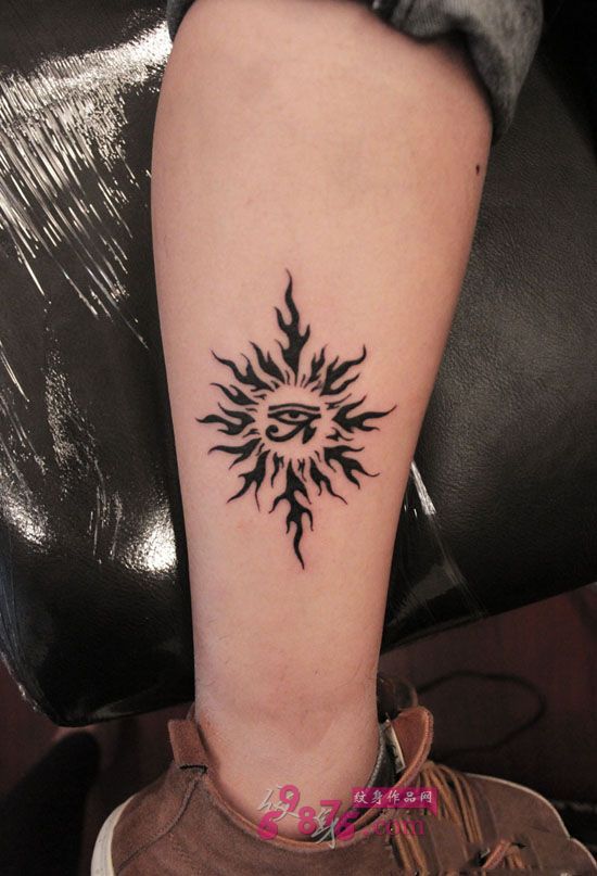 太阳火焰元素脚踝纹身图片