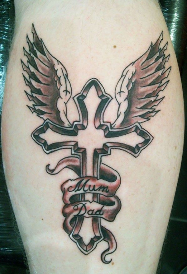 纪念十字架与翅膀纹身图案