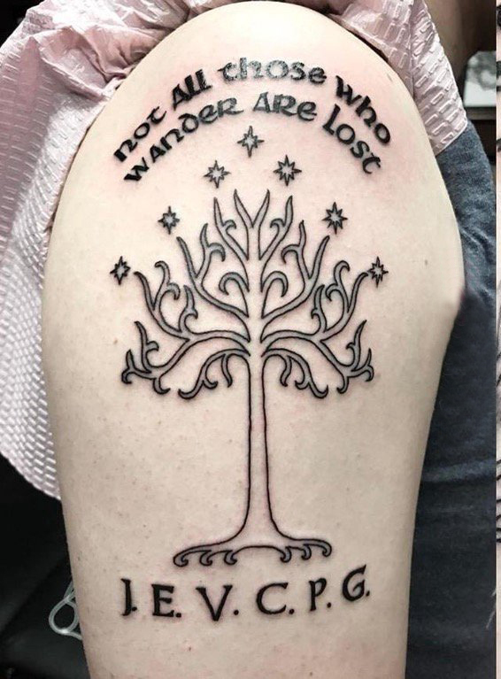 女生手臂上树图腾纹身图片 生命树纹身图案
