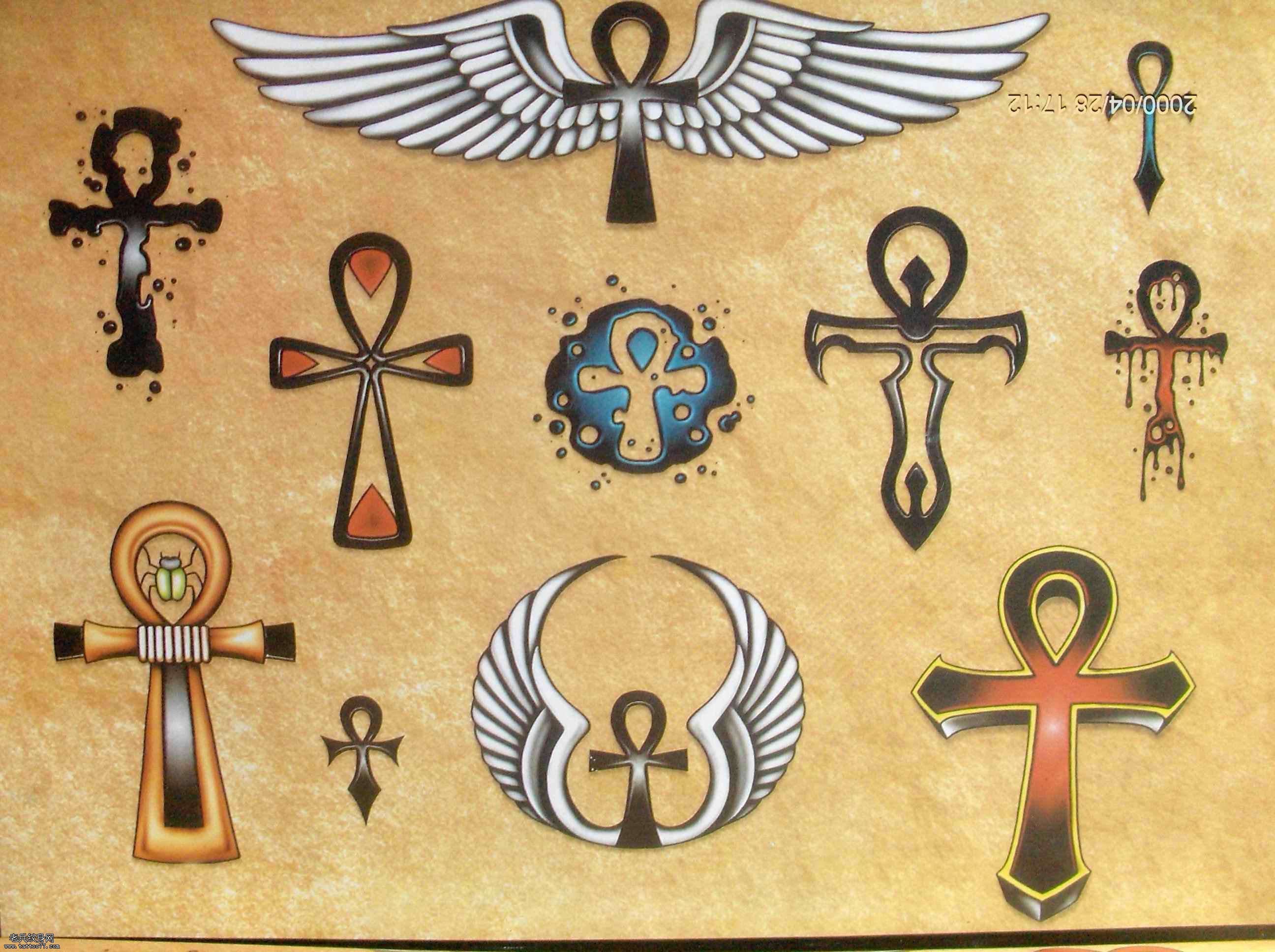 分享一款十字架翅膀纹身图案