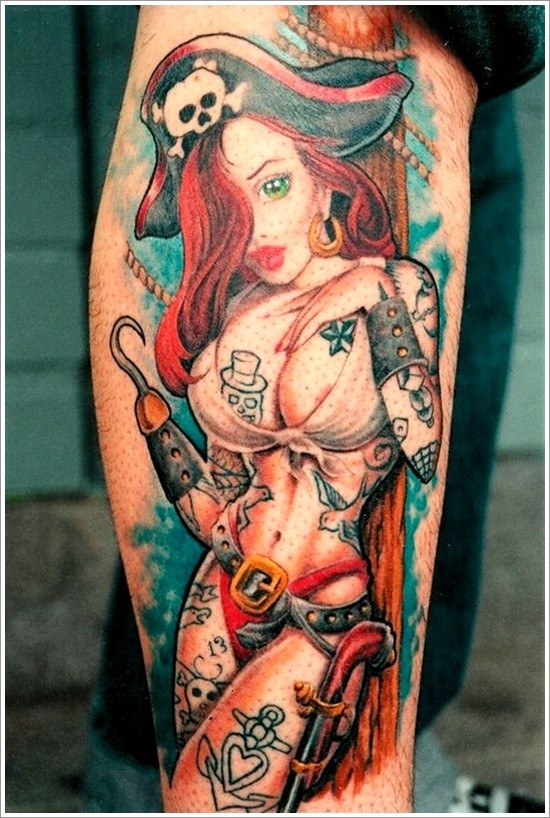 卡通风性感的女性海盗彩绘手臂纹身图案
