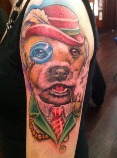 手臂五颜六色的吸烟绅士狗纹身图案