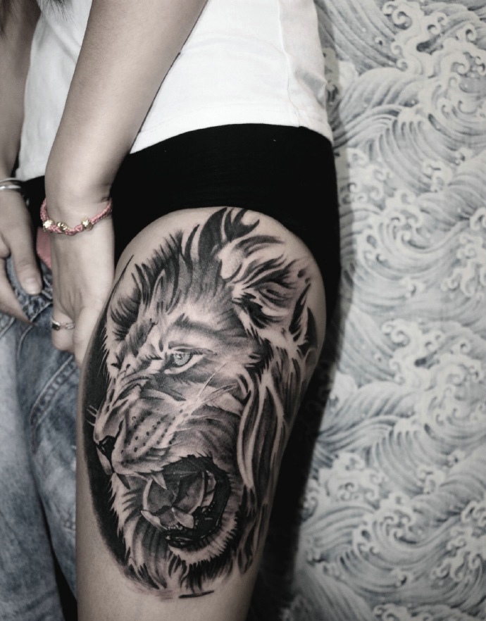 个性威武的狮子头纹身