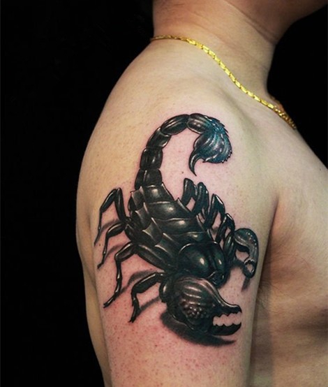 帅气逼真的手臂大臂蝎子纹身图案