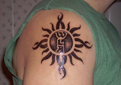 非常有个性的太阳图腾纹身